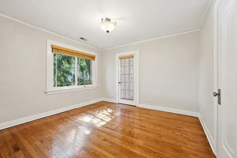 565 Ryan Place Lake Forest IL 60045