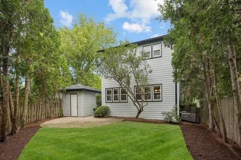 565 Ryan Place Lake Forest IL 60045