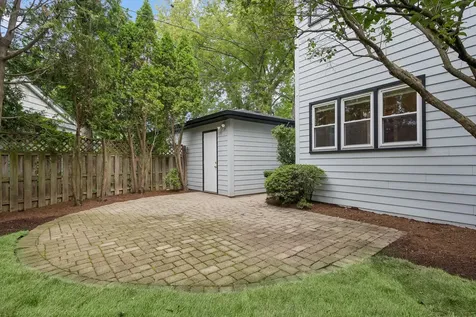 565 Ryan Place Lake Forest IL 60045
