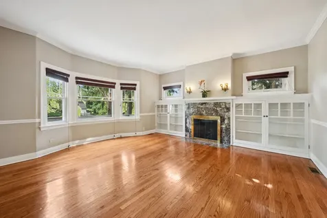 565 Ryan Place Lake Forest IL 60045