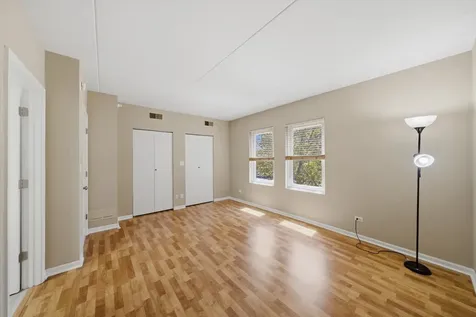 1038 Susan Collin Lane Oak Park IL 60302