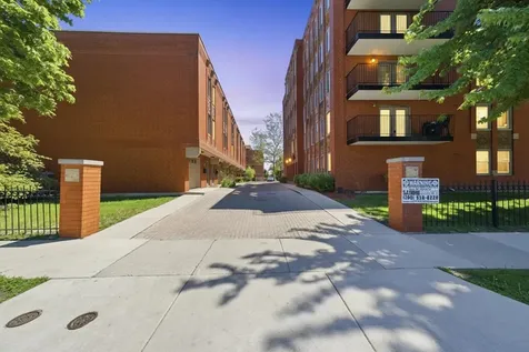 1038 Susan Collin Lane Oak Park IL 60302