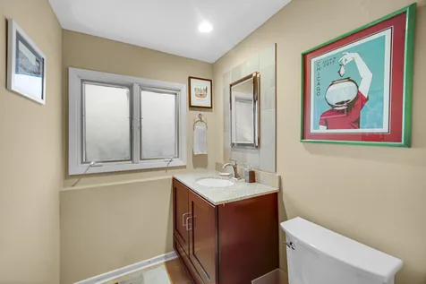 34 Londonderry Lane Lincolnshire IL 60069