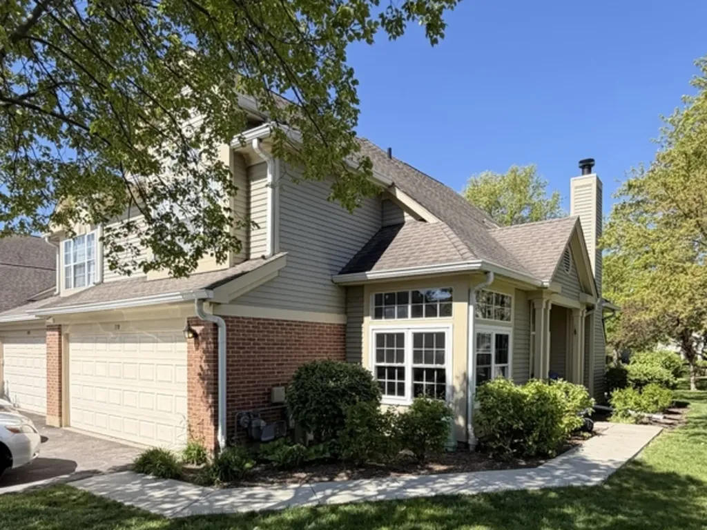 110 Thistle Court Schaumburg IL 60194