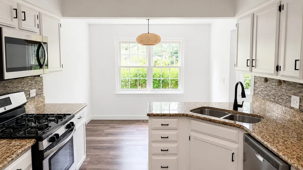 110 Thistle Court Schaumburg IL 60194
