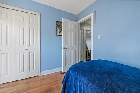 8422 West 45th Street Lyons IL 60534