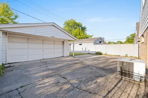 8422 West 45th Street Lyons IL 60534