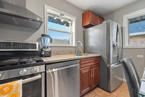 8422 West 45th Street Lyons IL 60534