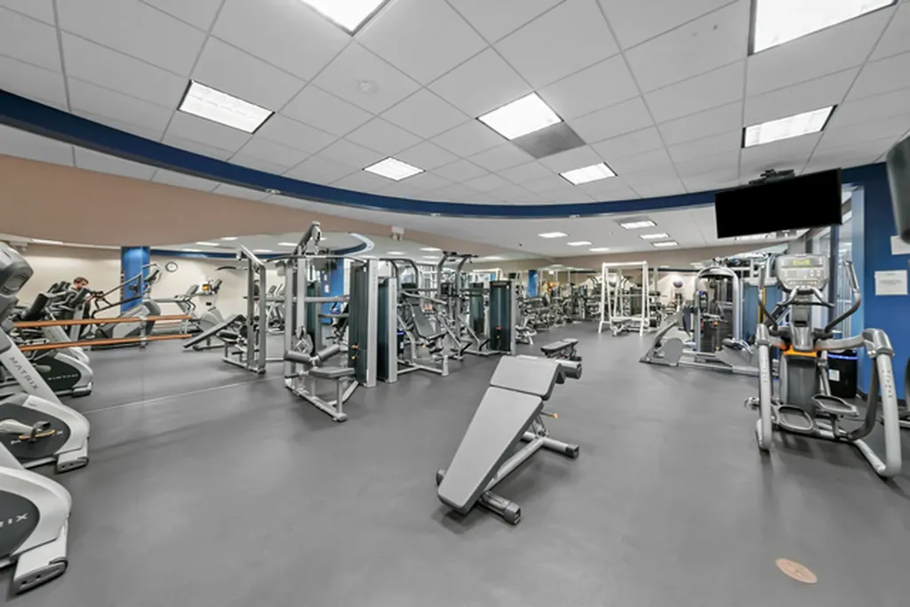 260 East Chestnut Street Chicago IL 60611