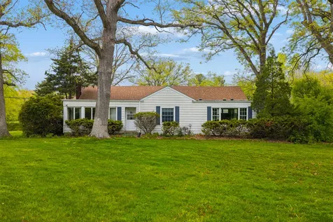 931 East Steger Road Steger IL 60475