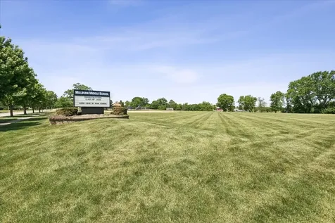 2952 Liberty Lane Lindenhurst IL 60046