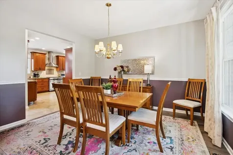 2952 Liberty Lane Lindenhurst IL 60046