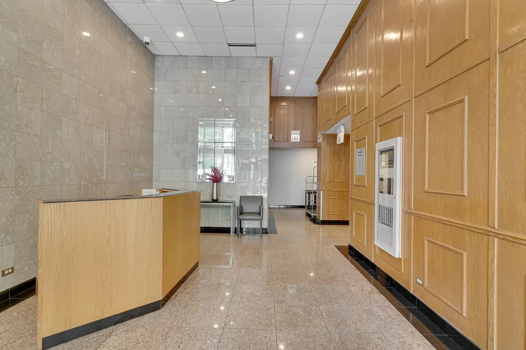 1540 North Lasalle Drive Chicago IL 60610