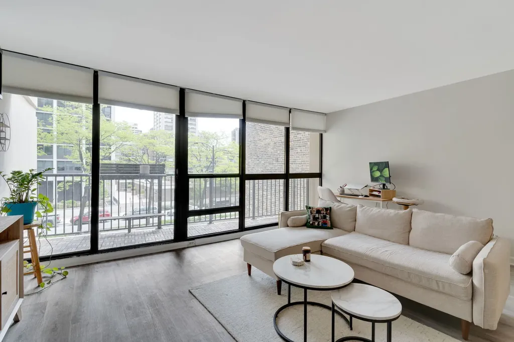 1540 North Lasalle Drive Chicago IL 60610
