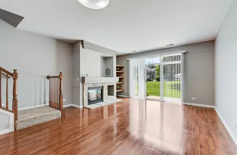 913 Genesee Drive Naperville IL 60563
