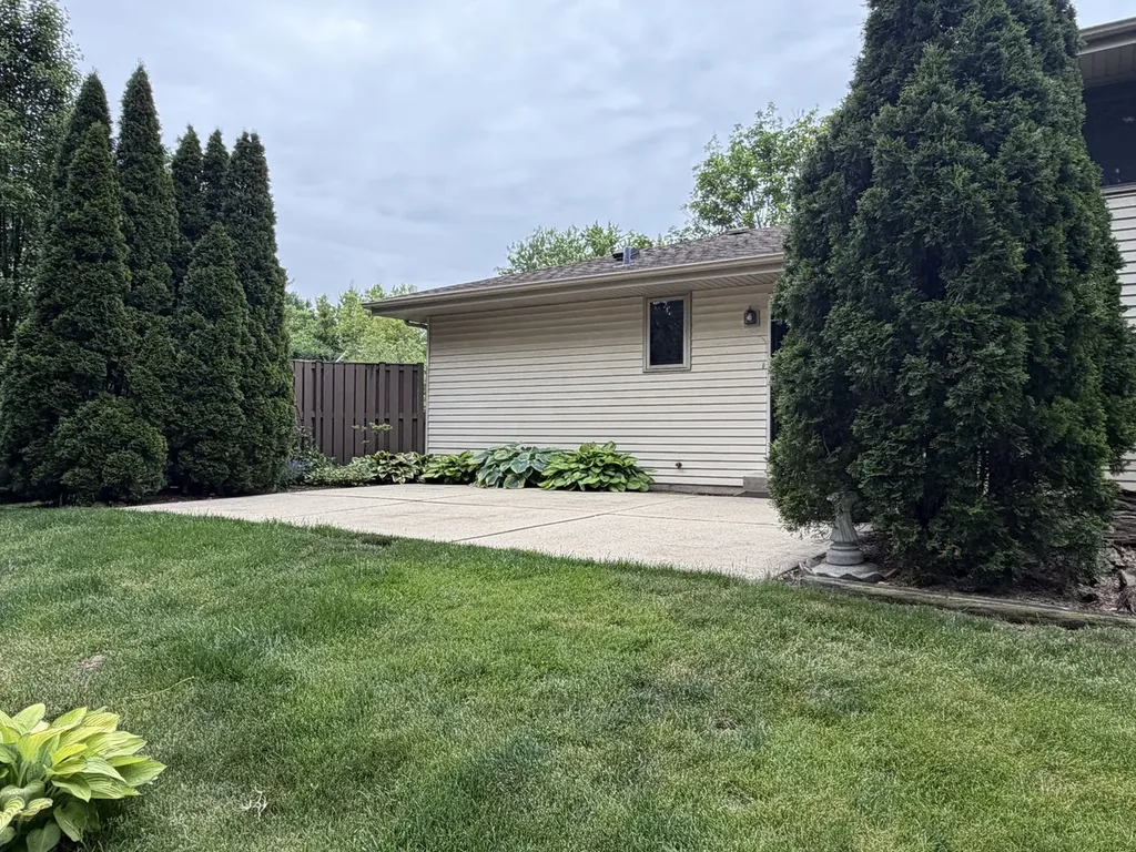 1159 Peachtree Court Naperville IL 60540