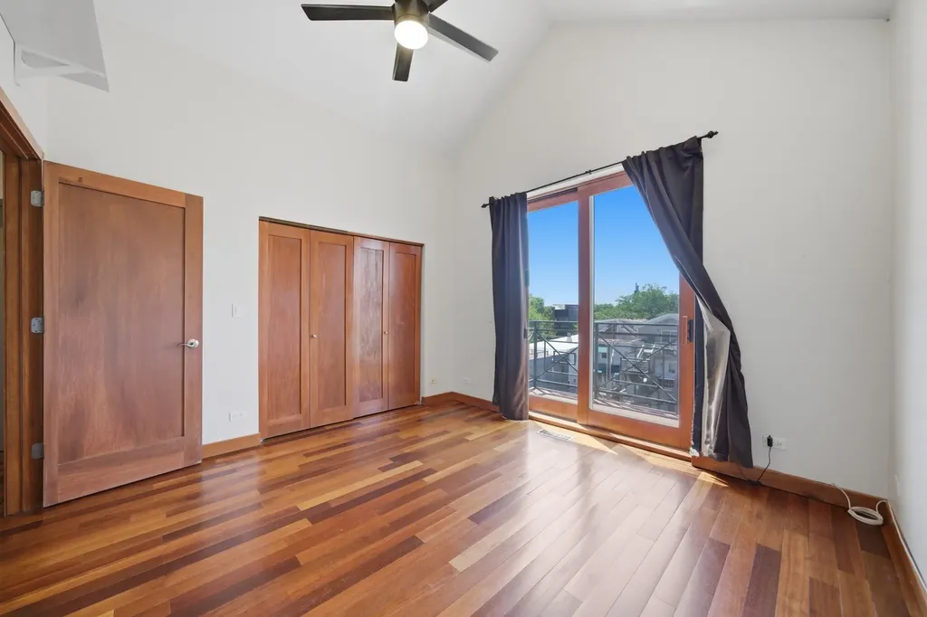 852 North Ashland Avenue Chicago IL 60622