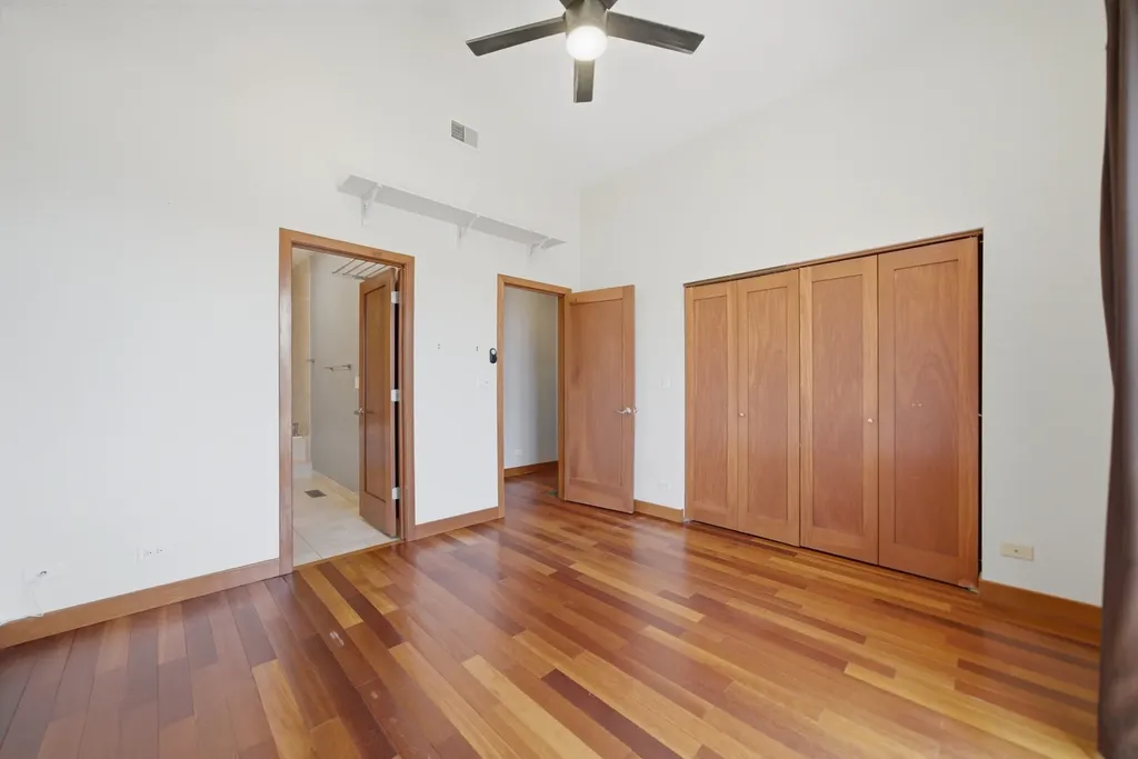852 North Ashland Avenue Chicago IL 60622
