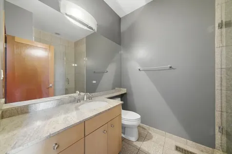 852 North Ashland Avenue Chicago IL 60622