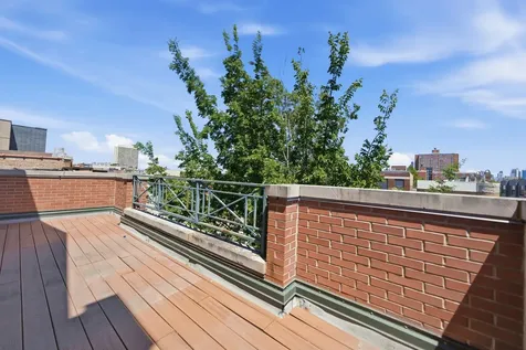 852 North Ashland Avenue Chicago IL 60622