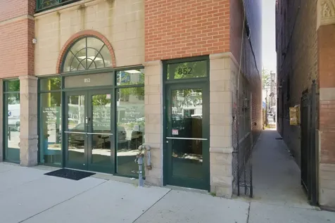 852 North Ashland Avenue Chicago IL 60622
