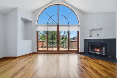 852 North Ashland Avenue Chicago IL 60622