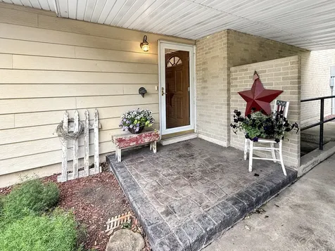 1616 Golfview Circle Rantoul IL 61866