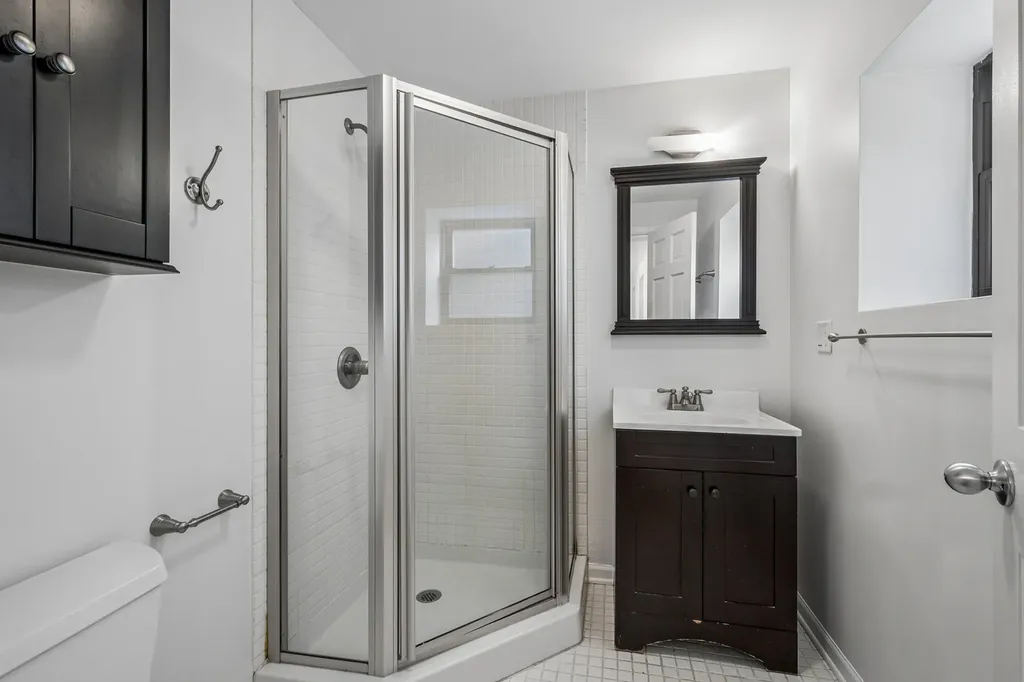 1416 West Carmen Avenue Chicago IL 60640