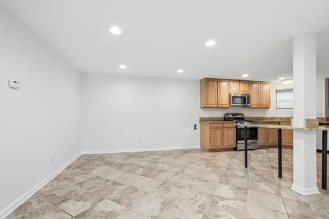 1416 West Carmen Avenue Chicago IL 60640