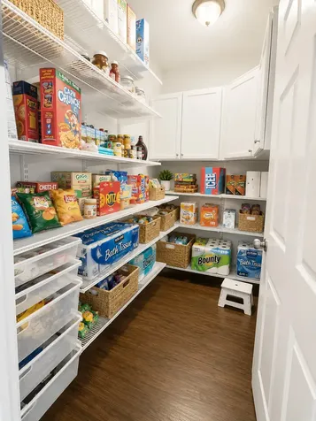 1844 South Robin Court Libertyville IL 60048