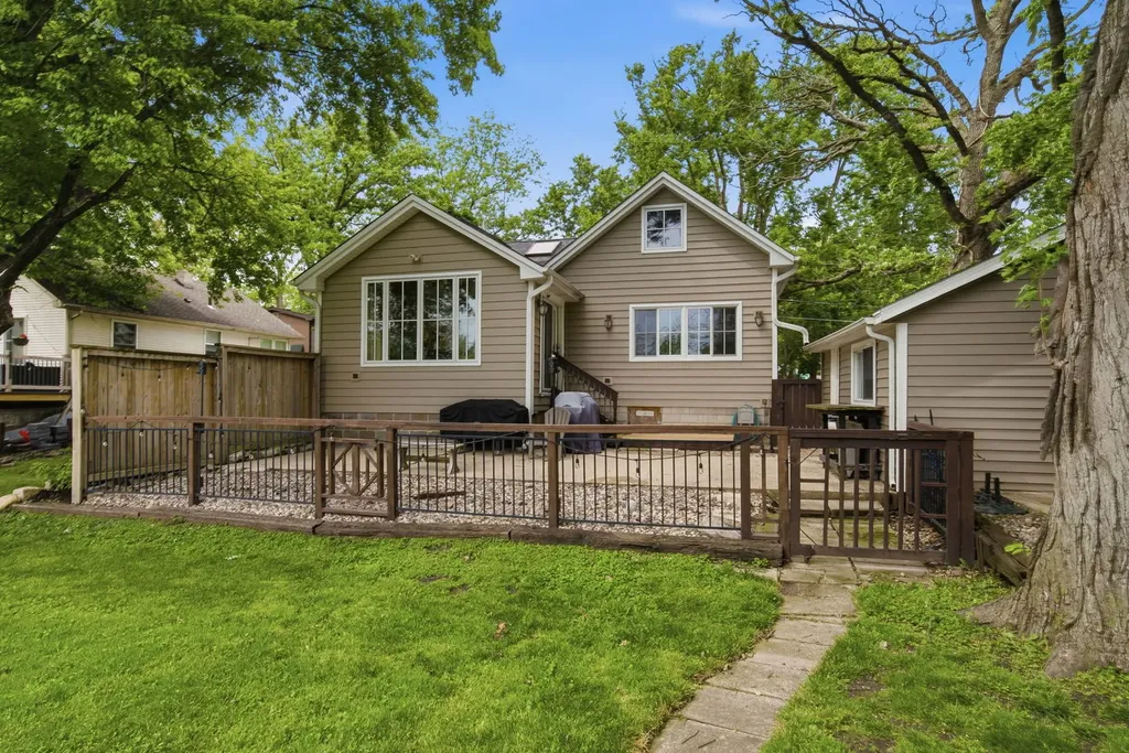 224 Oak Street New Lenox IL 60451