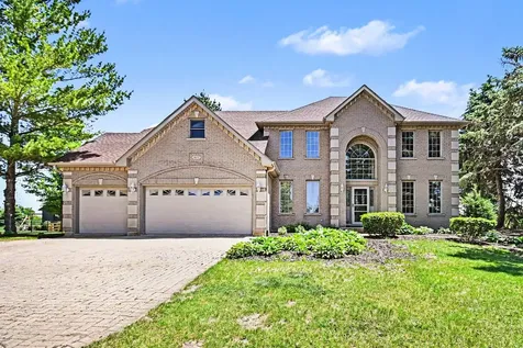 19057 South Saddlebrook Drive Shorewood IL 60404