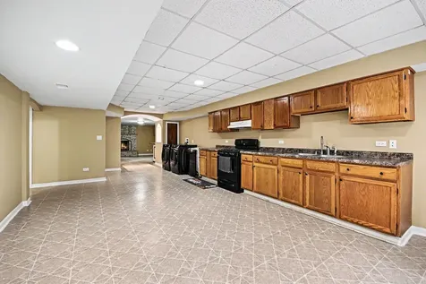 19057 South Saddlebrook Drive Shorewood IL 60404