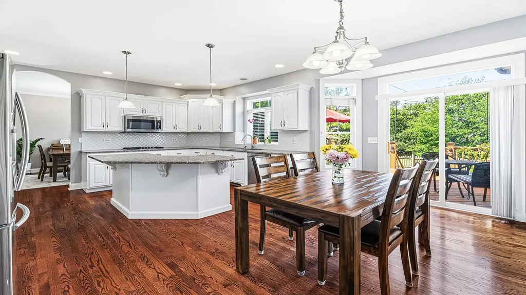 3511 Kestral Drive Naperville IL 60564