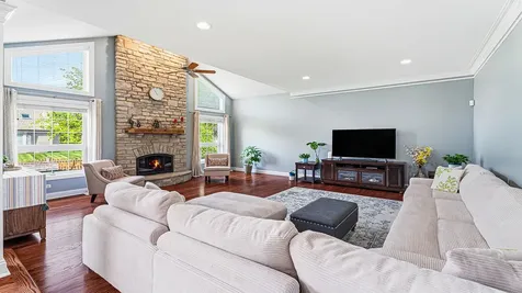 3511 Kestral Drive Naperville IL 60564