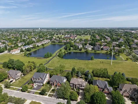 3511 Kestral Drive Naperville IL 60564