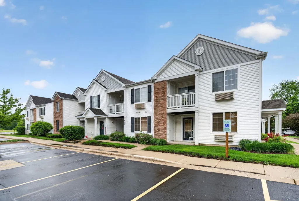 1628 Mcclure Road Aurora IL 60505
