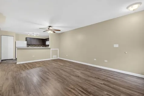 1628 Mcclure Road Aurora IL 60505