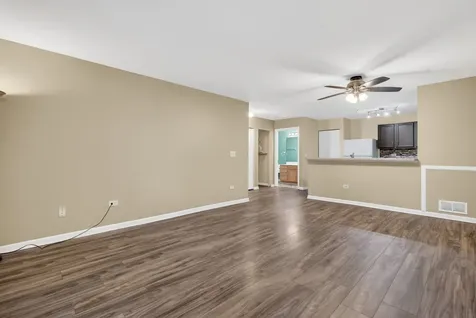 1628 Mcclure Road Aurora IL 60505