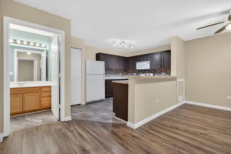 1628 Mcclure Road Aurora IL 60505