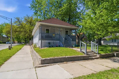 12124 South Edbrooke Avenue Chicago IL 60628