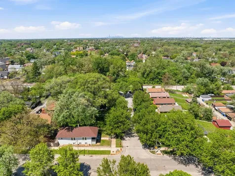 12124 South Edbrooke Avenue Chicago IL 60628