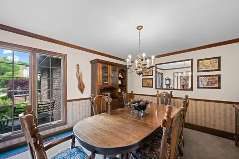 4211 Ridgeland Lane Northbrook IL 60062