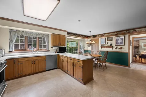4211 Ridgeland Lane Northbrook IL 60062