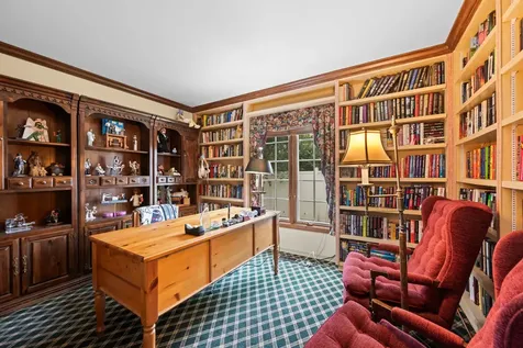 4211 Ridgeland Lane Northbrook IL 60062