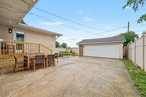 2847 194TH Street Lansing IL 60438