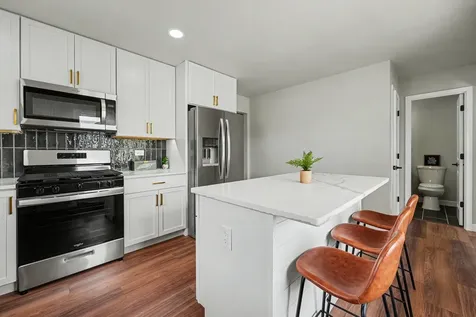 2847 194TH Street Lansing IL 60438