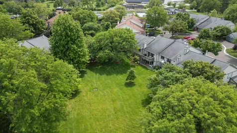 1575 Stonehill Court Wheaton IL 60189