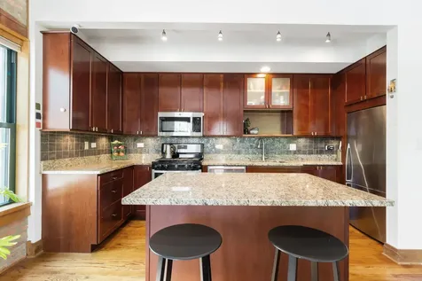 1803 West Huron Street Chicago IL 60622