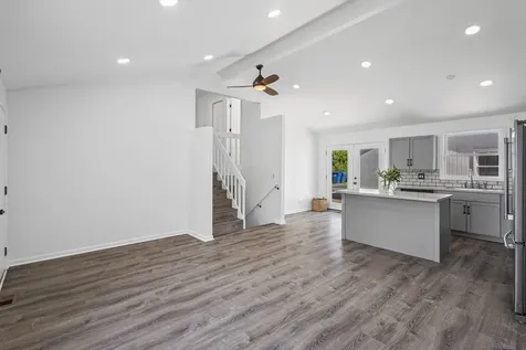 2948 Argonne Drive North Chicago IL 60064